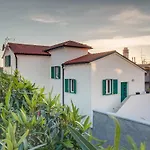 Leon & Rent A Quad Apartmán *
