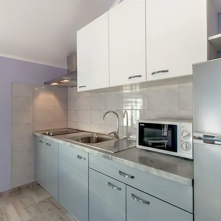 Leon & Rent A Quad شقة *