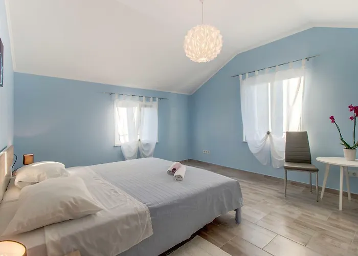 Apartment Leon & Rent A Quad *