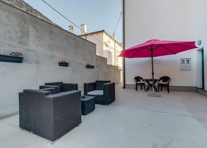 Leon & Rent A Quad Apartment Mali Lošinj