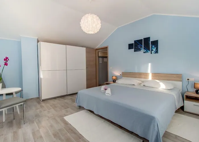 Apartment Leon & Rent A Quad Mali Lošinj